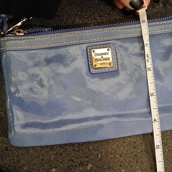 Dooney & Bourke Sky Blue Leather Handbag, Clutch, Wristlet with Gold Zipper - Picture 14 of 16